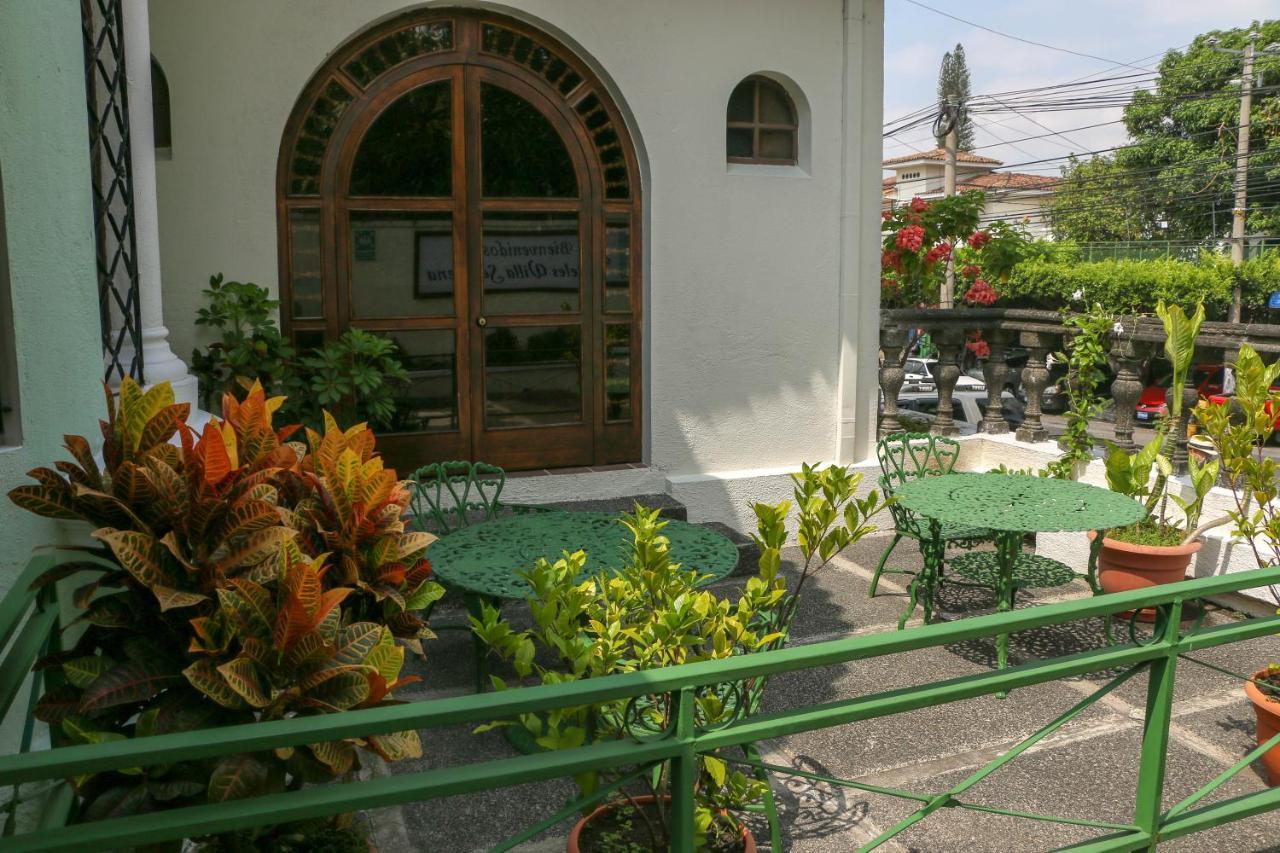 Hotel Villa Serena Escalon Сан-Сальвадор Экстерьер фото