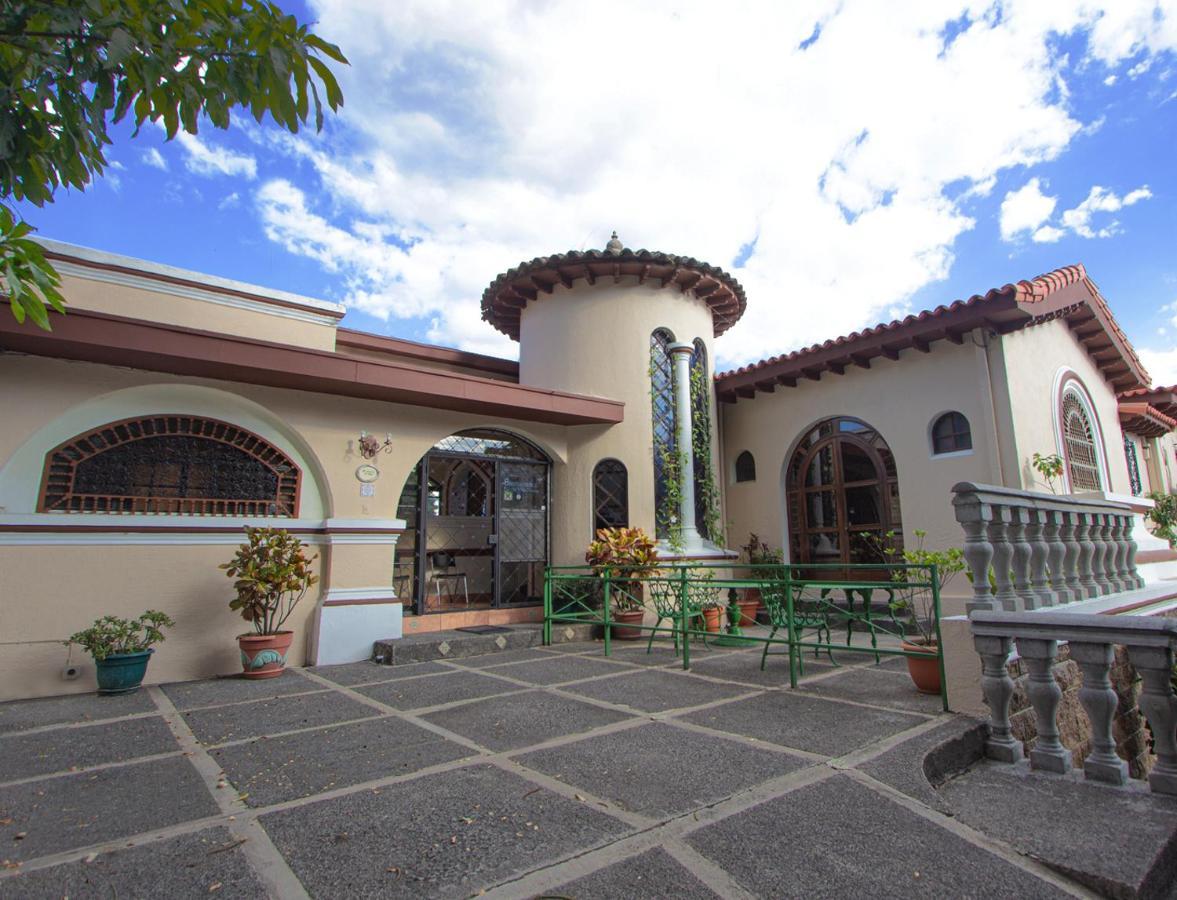 Hotel Villa Serena Escalon Сан-Сальвадор Экстерьер фото